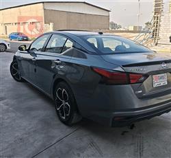 نیسان ئەلتیما